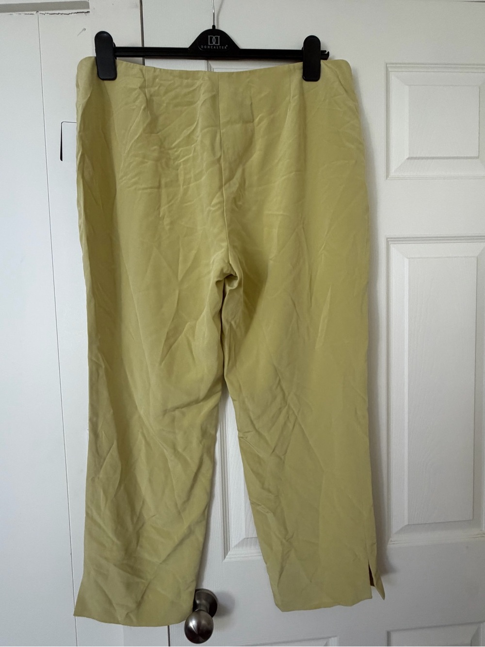 Doncaster women’s lime Green Straight-Leg silk pants